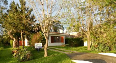 Hermosa Casita En Venta En Playa Grande