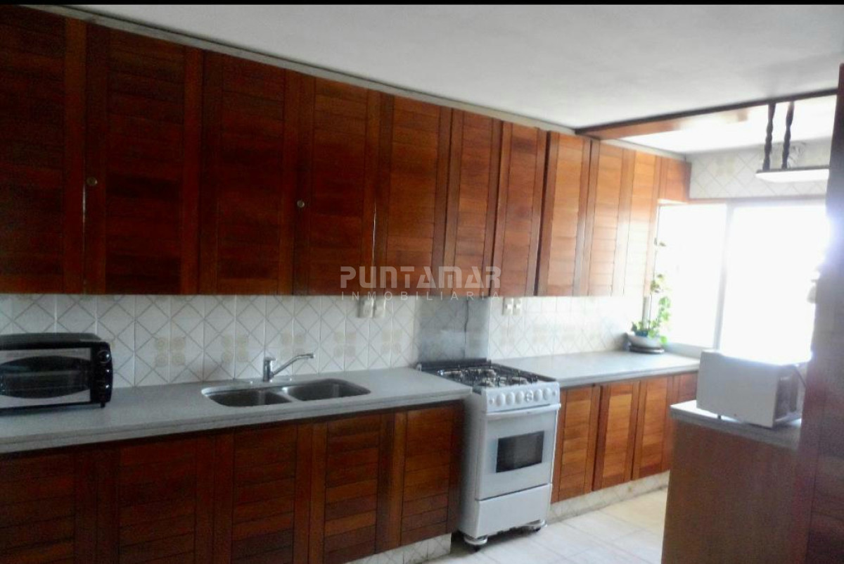 DEPARTAMENTO DE 4 DORMITORIOS EN ZONA ROOSEVELT · Foto 10