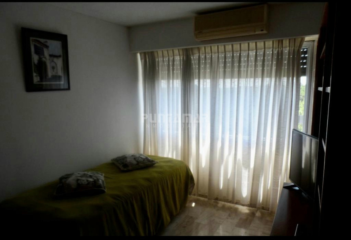DEPARTAMENTO DE 4 DORMITORIOS EN ZONA ROOSEVELT · Foto 8