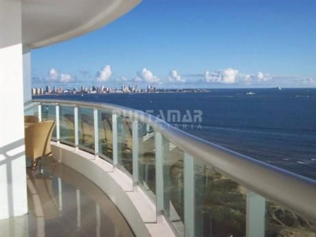 Apartamentos En Playa Mansa