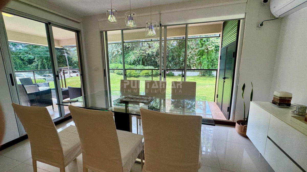 VENTA Y ALQUILER APARTAMENTO DE 2 DORMITORIOS A UNA CUADRA DEL MAR