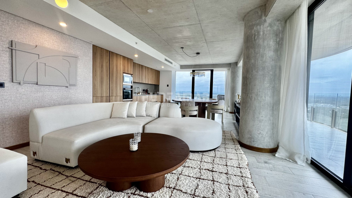 ALQUILER IMPONENTE APARTAMENTO 2 DORMITORIOS EN SURFSIDE · Foto 2
