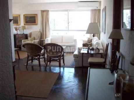 Apartamentos En Playa Brava