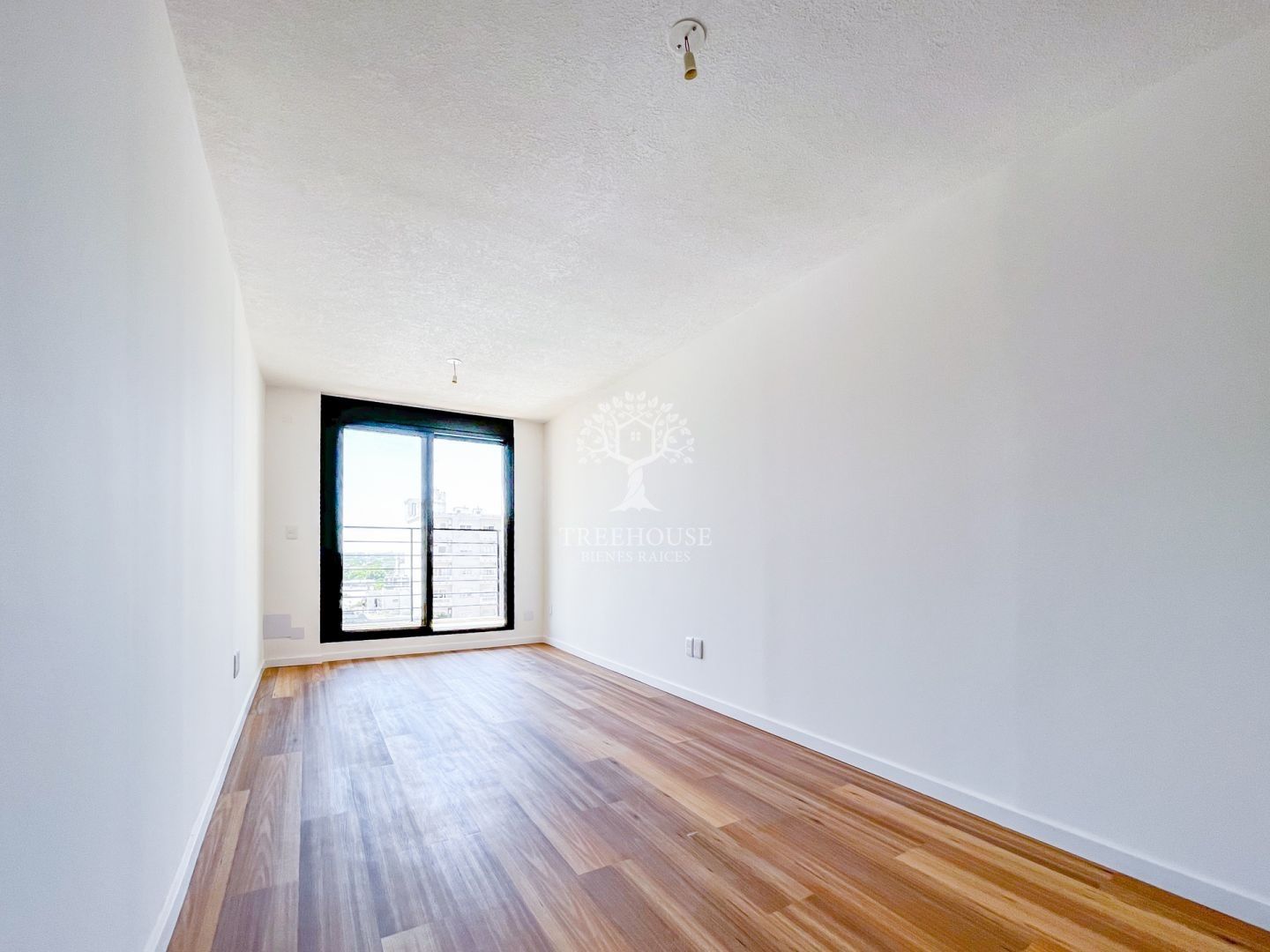 Alquiler Apartamento 2 dormitorios con garaje en Cordón · Foto 2