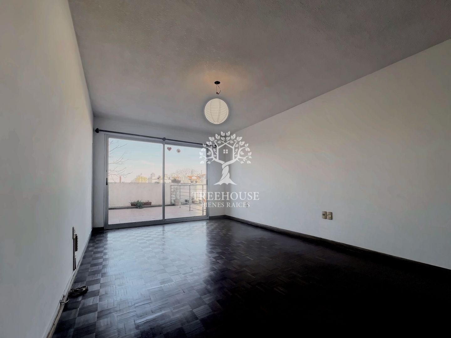Alquiler Apartamento monoambiente con Patio en Pocitos · Foto 2