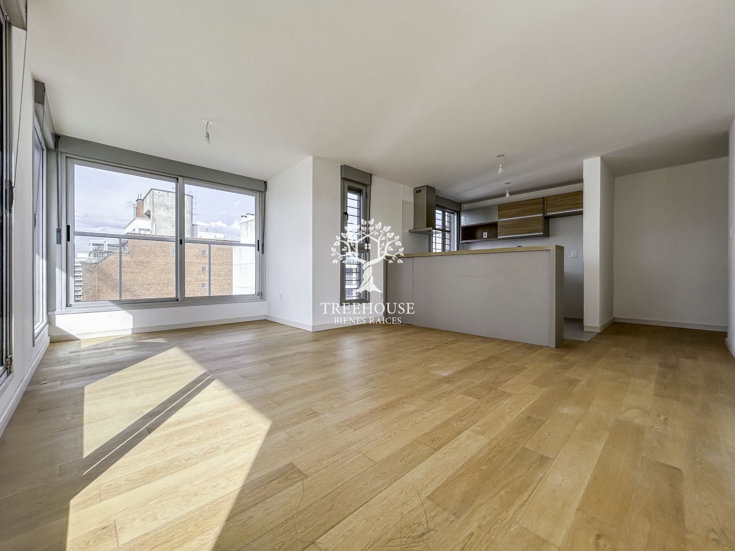 Alquiler Apartamento 2 dormitorios con garaje en Pocitos · Foto 4