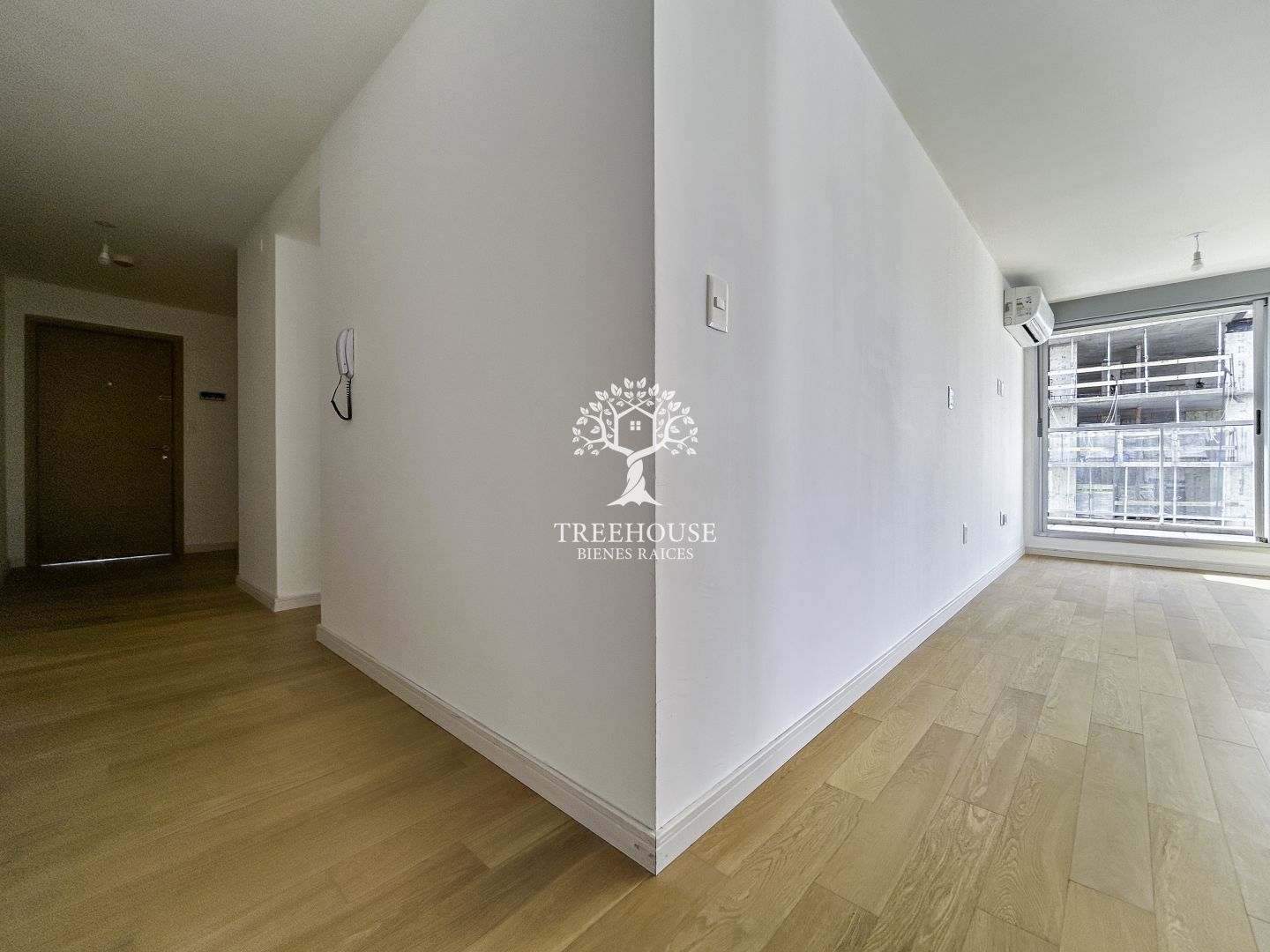 Alquiler Apartamento 2 dormitorios con garaje en Pocitos · Foto 3