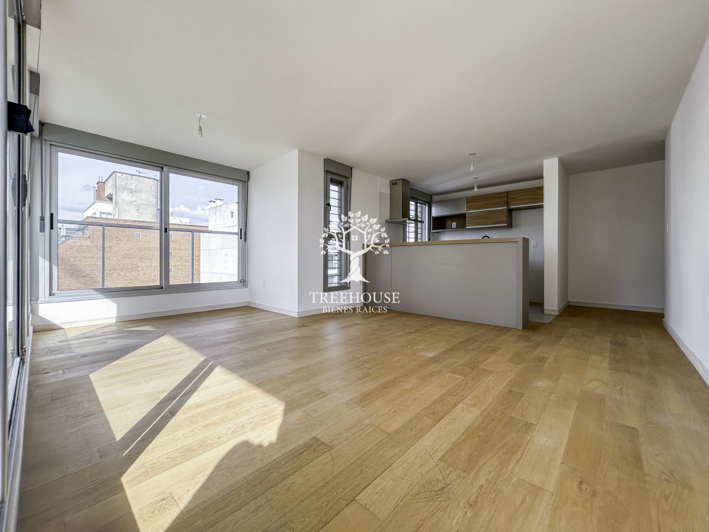 Alquiler Apartamento 2 dormitorios con garaje en Pocitos · Foto 9