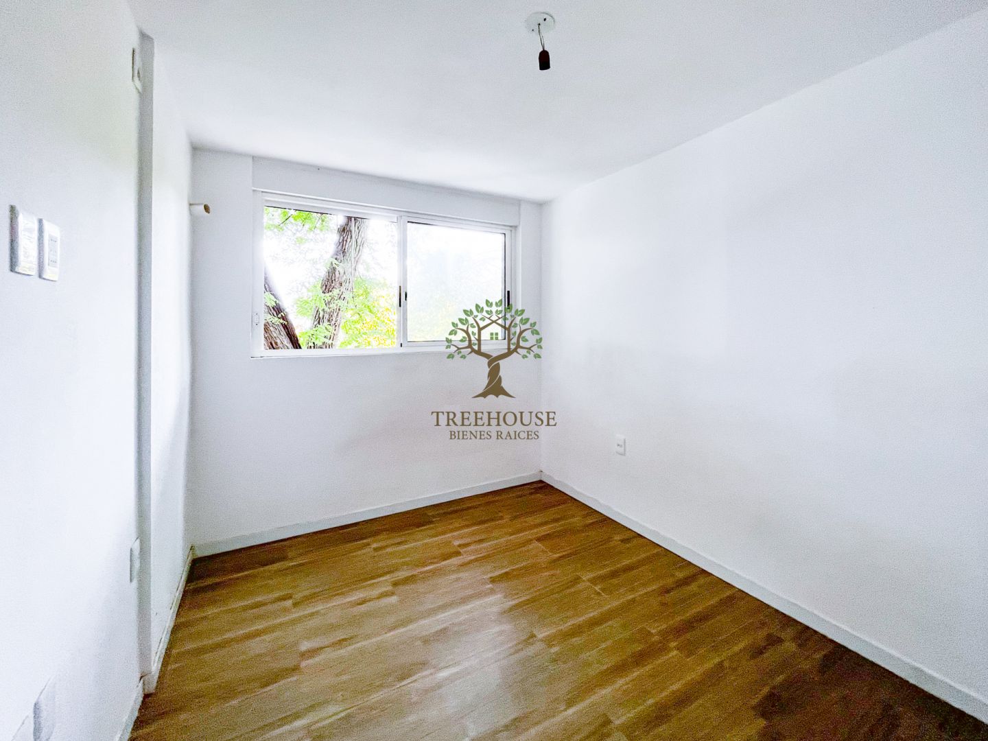 Alquiler Apartamento De 1 Dormitorio En Tres Cruces · Photo 12