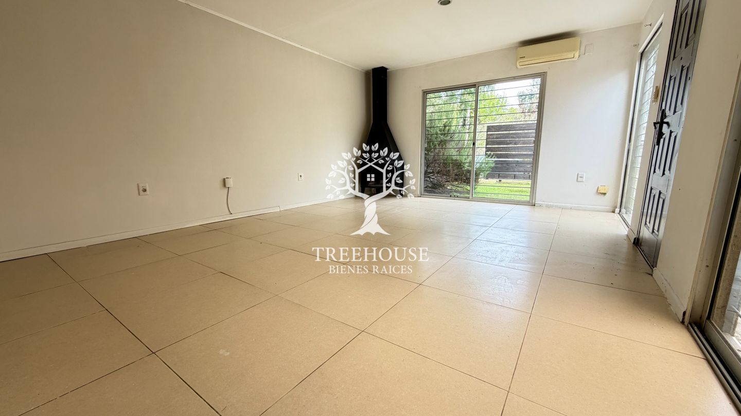 Casa en alquiler de 3 ambientes en El Pinar · Foto 5
