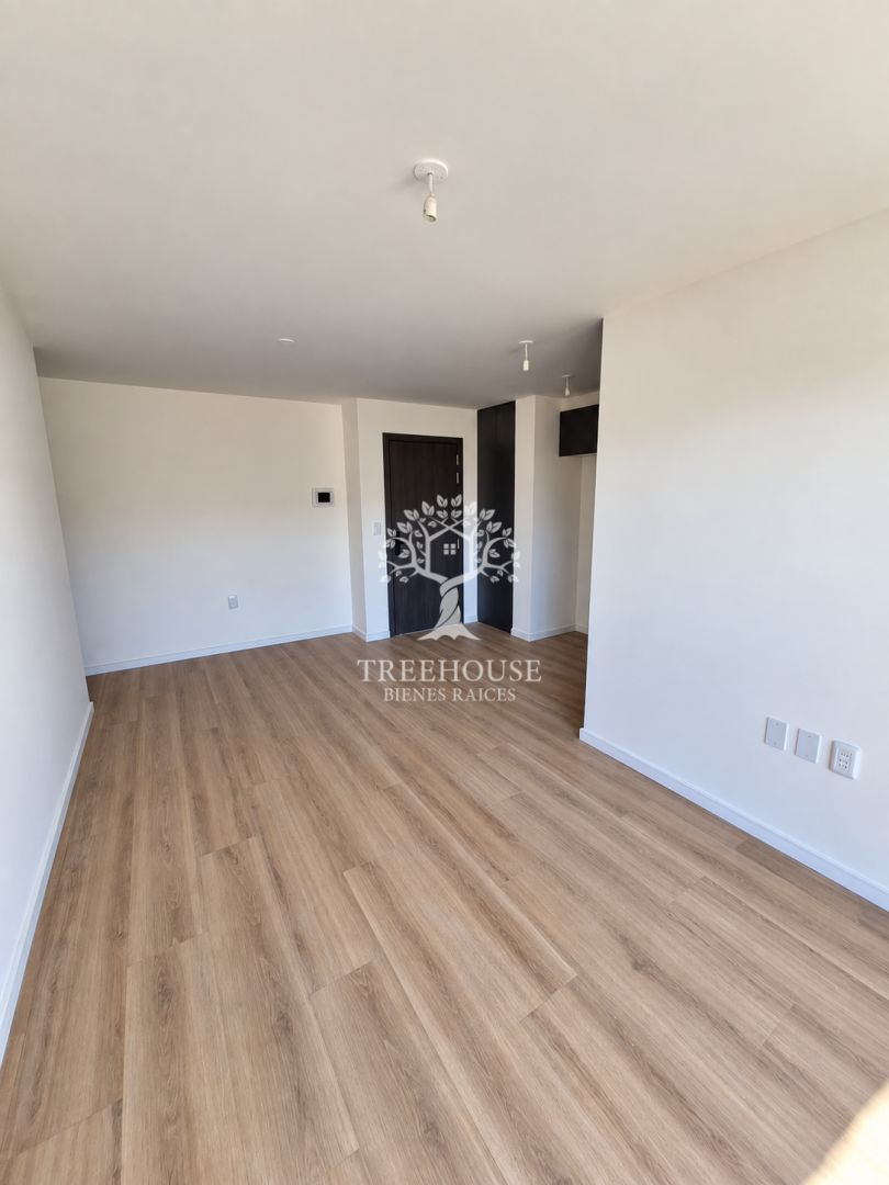 Alquiler Apartamento de 1 dormitorio con terraza y garaje, Malvín Sur · Foto 5