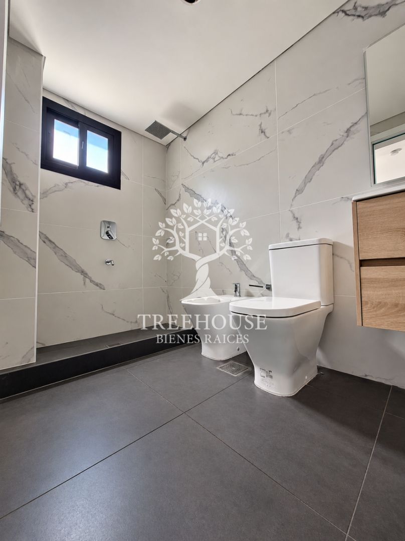 Apartamento 1 dormitorio con terraza y parrillero propio en Malvín · Foto 10