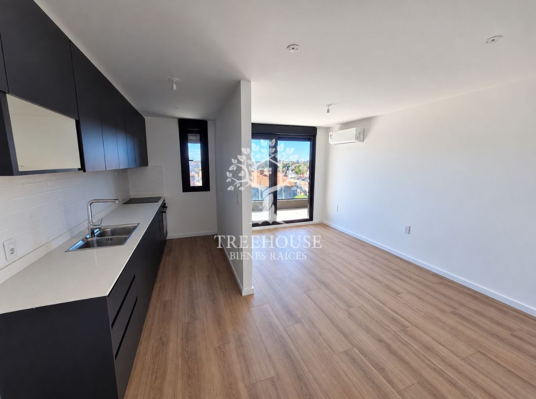 Departamento en alquiler de 2 ambientes en Malvín · Foto 2
