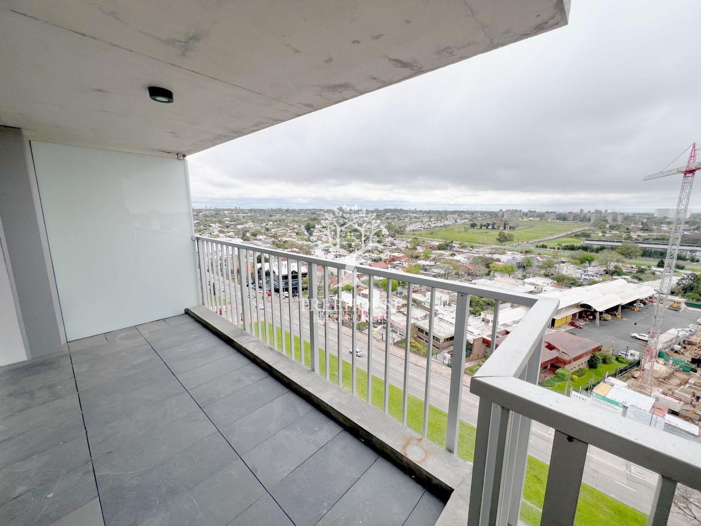 Alquiler de Apartamento 3 Dormitorios, Terraza y Cochera en Malvi­n · Foto 5