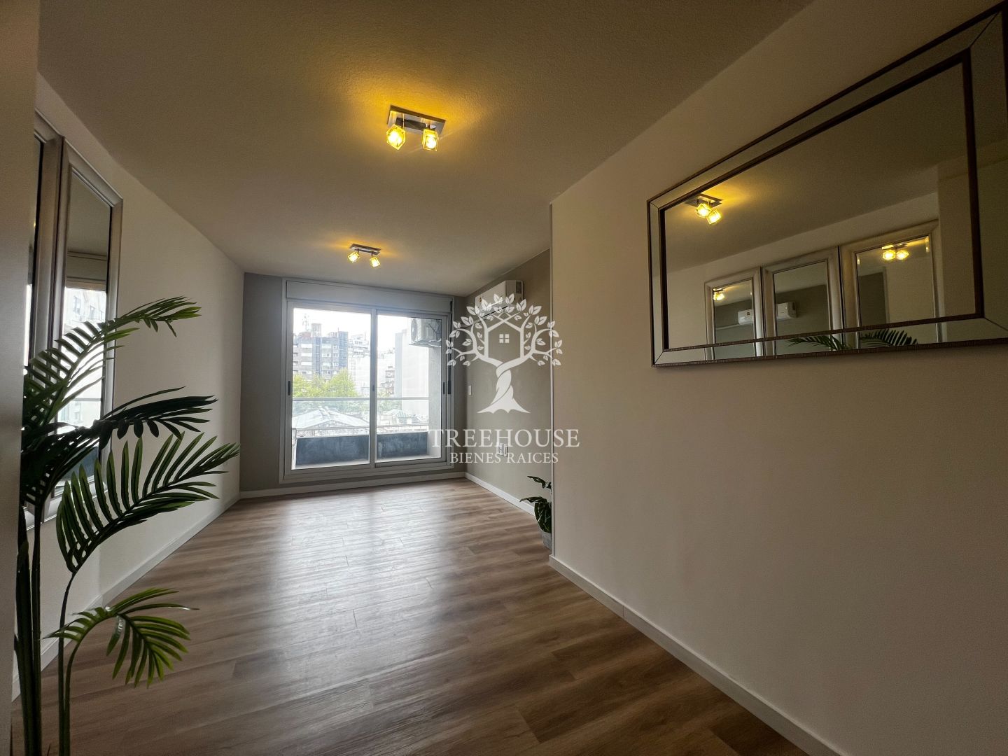 Alquiler monoambiente en Cordón con terraza · Foto 6