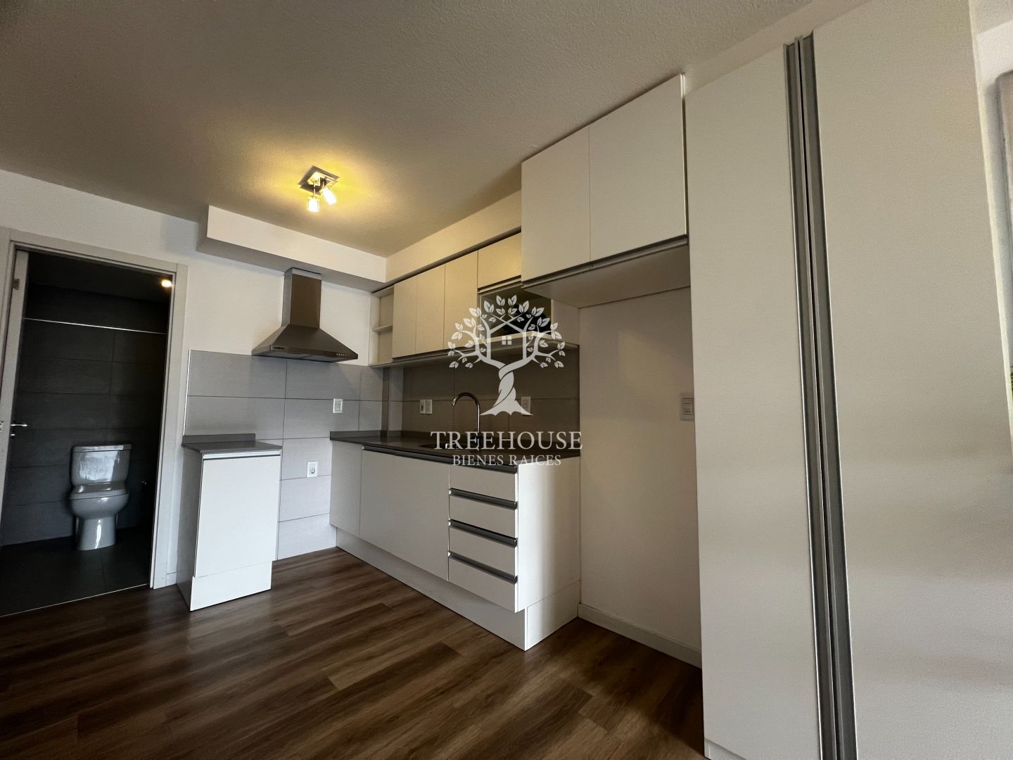 Alquiler monoambiente en Cordón con terraza · Foto 3