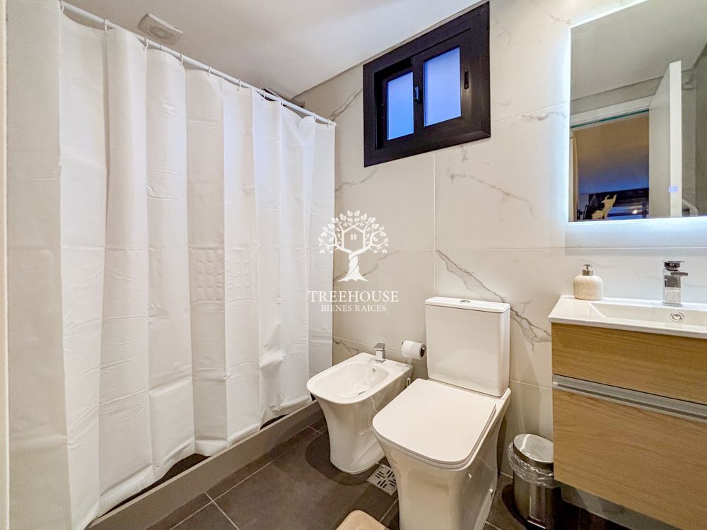 Alquiler Monoambiente con patio Malvín Sur · Foto 9