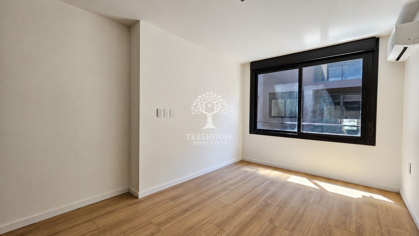 Alquiler apartamento monoambiente con garaje en Malvín · Foto 3