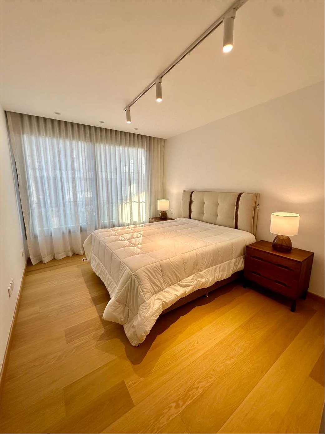 Alquiler Apartamento Carrasco , Barrio Parques 2 Dormitorios 2 Baños Garaje
