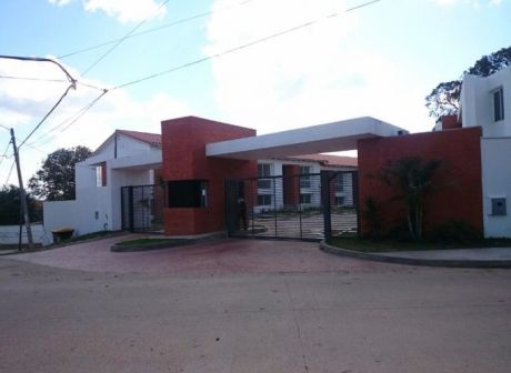 Casa A Estrenar Condominio Costa Dorada.