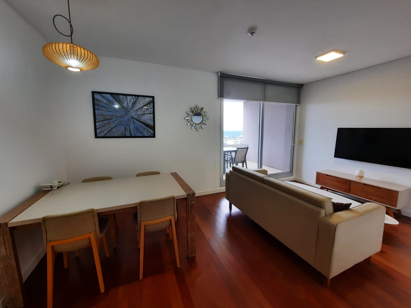 Alquilo Departamento de 2 habitaciones Amoblada en zona Paseo La Galería — foto 2
