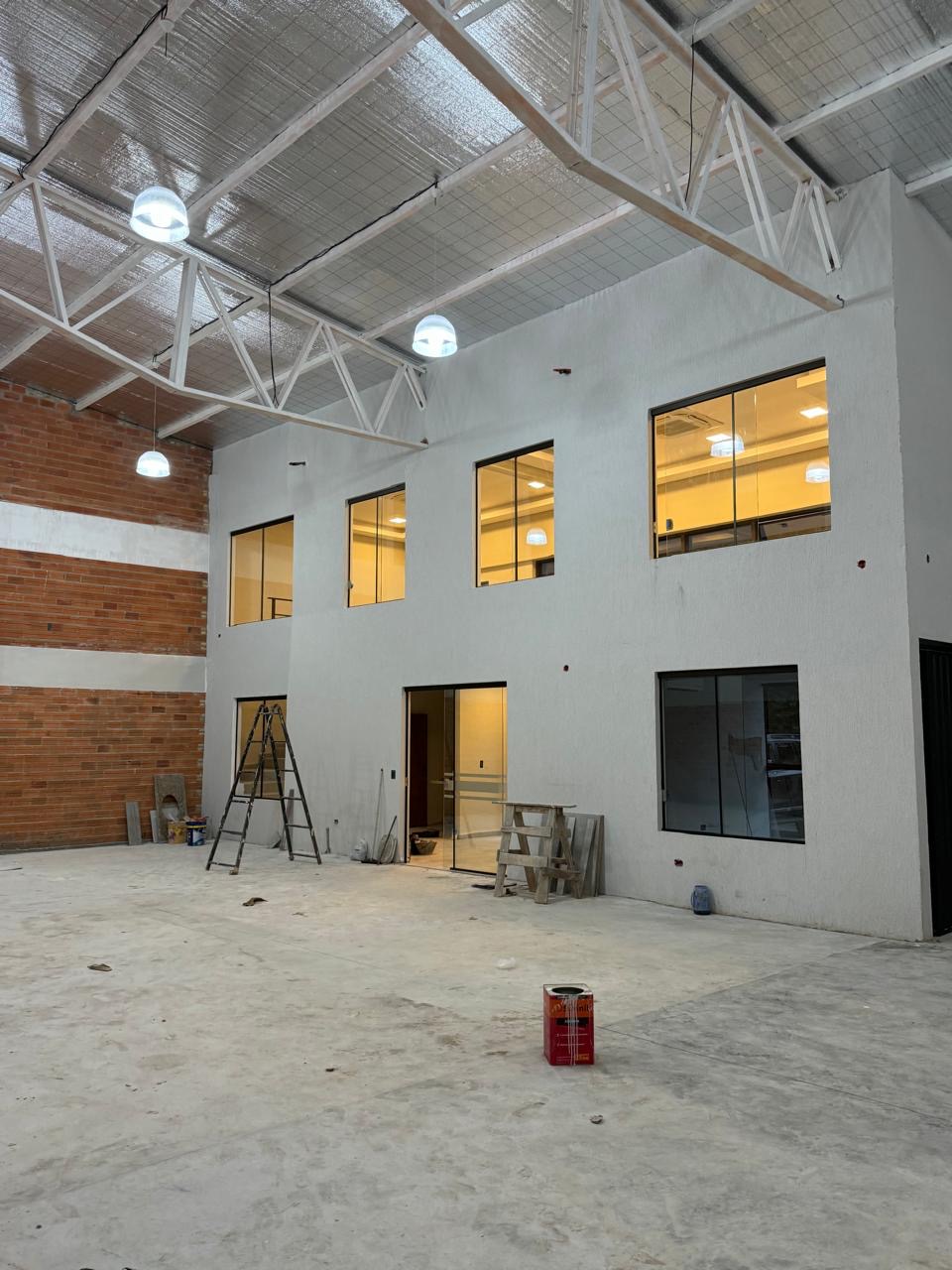 ALQUILO O VENDO Tinglado con Oficinas — foto 2