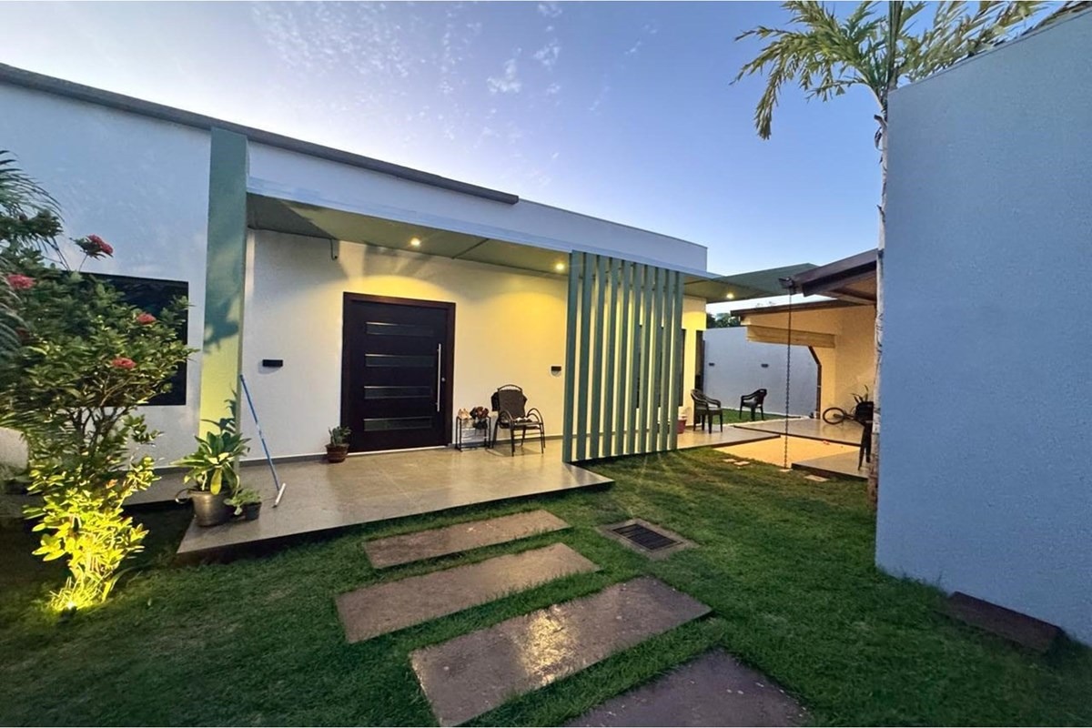 Vendo CASA en LOS ABUELOS, CIUDAD DEL ESTE, ALTO PARANÁ — foto 2