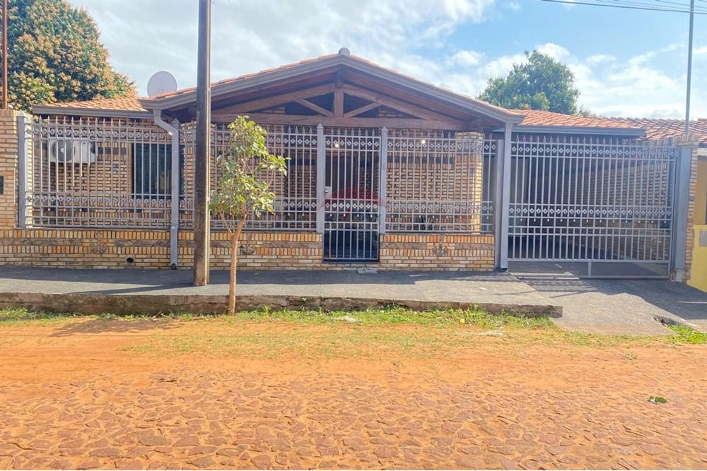 VENDO HERMOSA CASA EN J AGUSTO SALDIVAR — foto 2