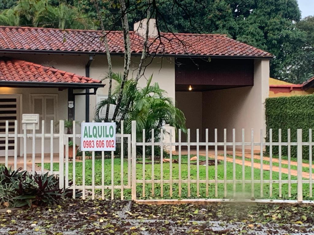 VENDO RESIDENCIA EN ÁREA 1!! UBICACIÓN ÚNICA!! — foto 2