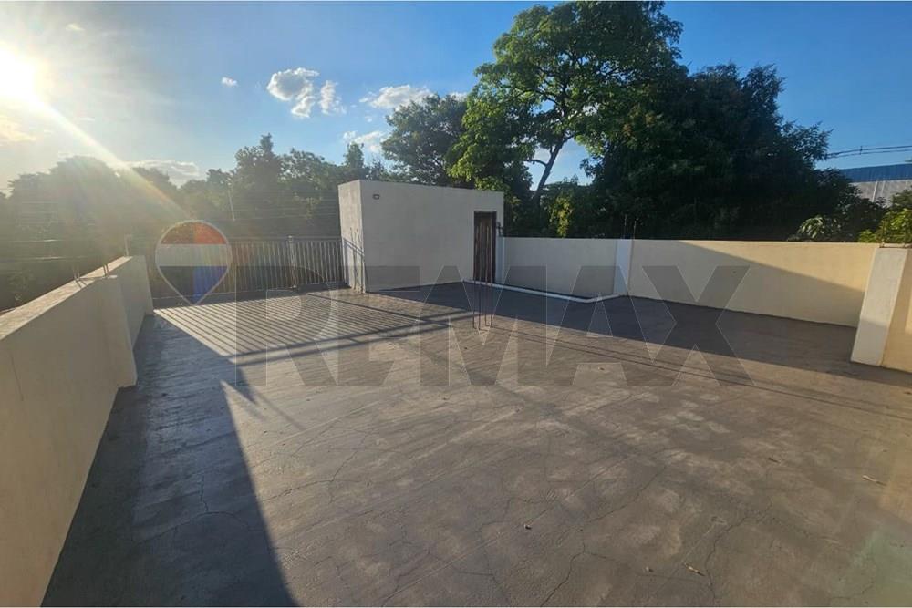 Casa - Venta - Luque, Paraguay — foto 2