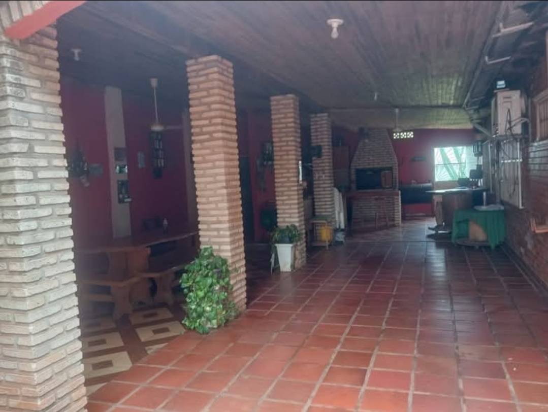 VENDO PROPIEDAD EN CIUDAD DEL ESTE — foto 2