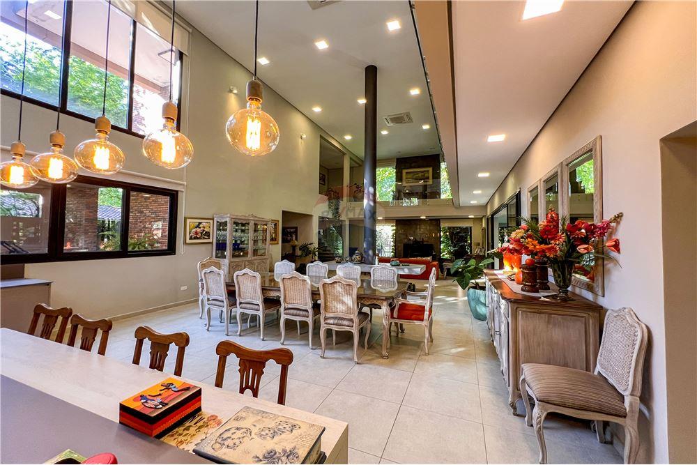 Residencia - Venta - San Bernardino, Paraguay, Lujo! — foto 3