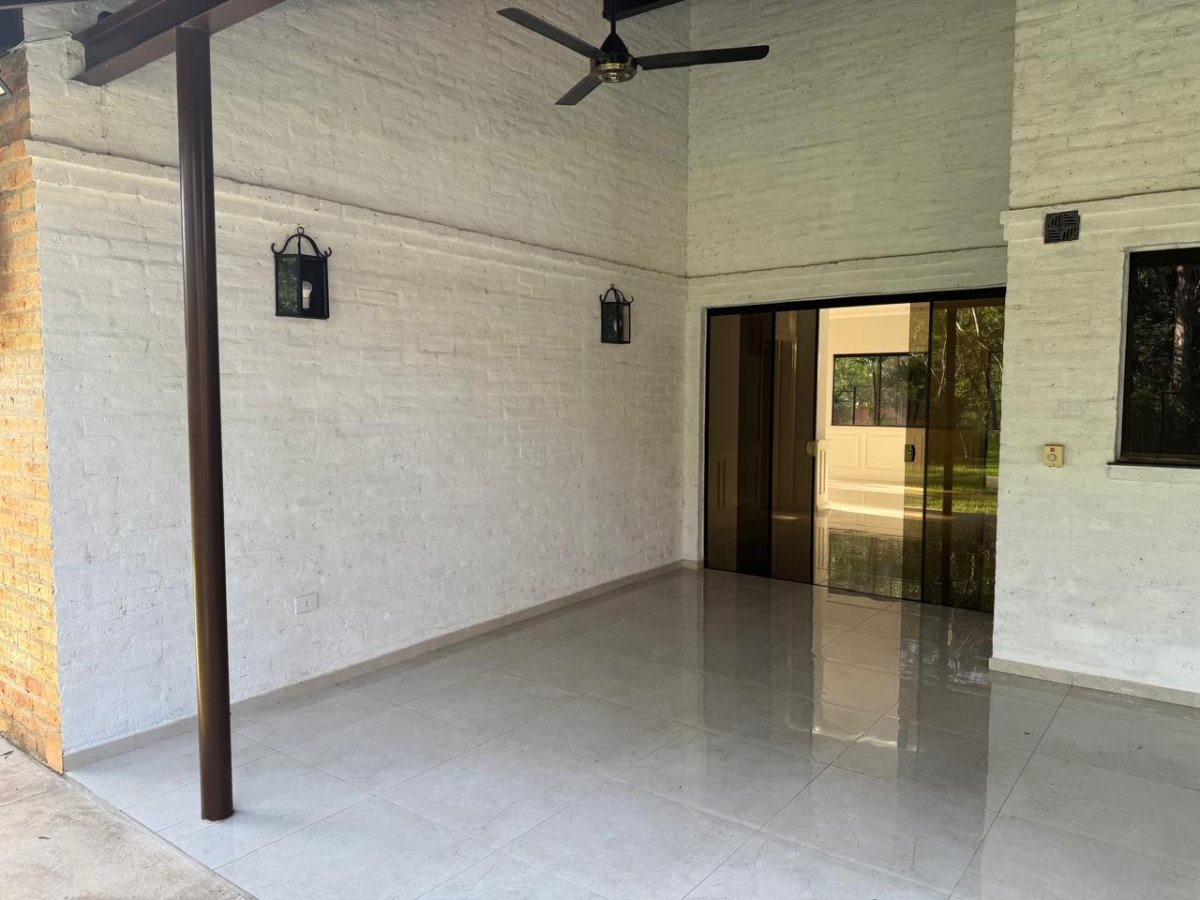 ALQUILO / VENDO CASA EN SURUBI-Y MARIANO ROQUE ALONSO — foto 2