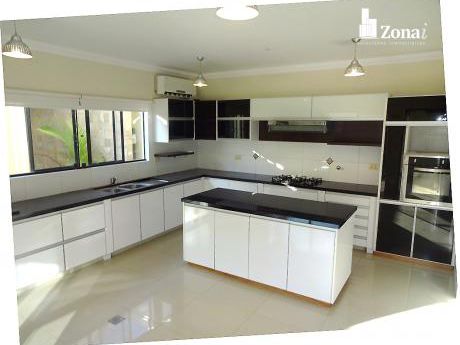 4 Suites - Hermosa Casa En Cond. Zona Norte 8vo Anillo
