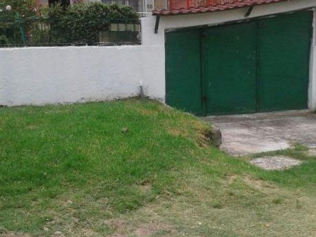 Casa Con 3 Dormitorios Garage Y Jardin