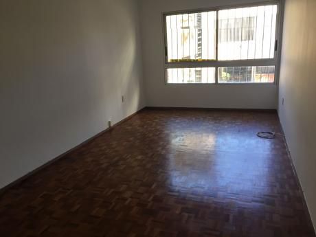 Alquiler Apartamento Cordón Sur 1 Dormitorio, Cocina Definida