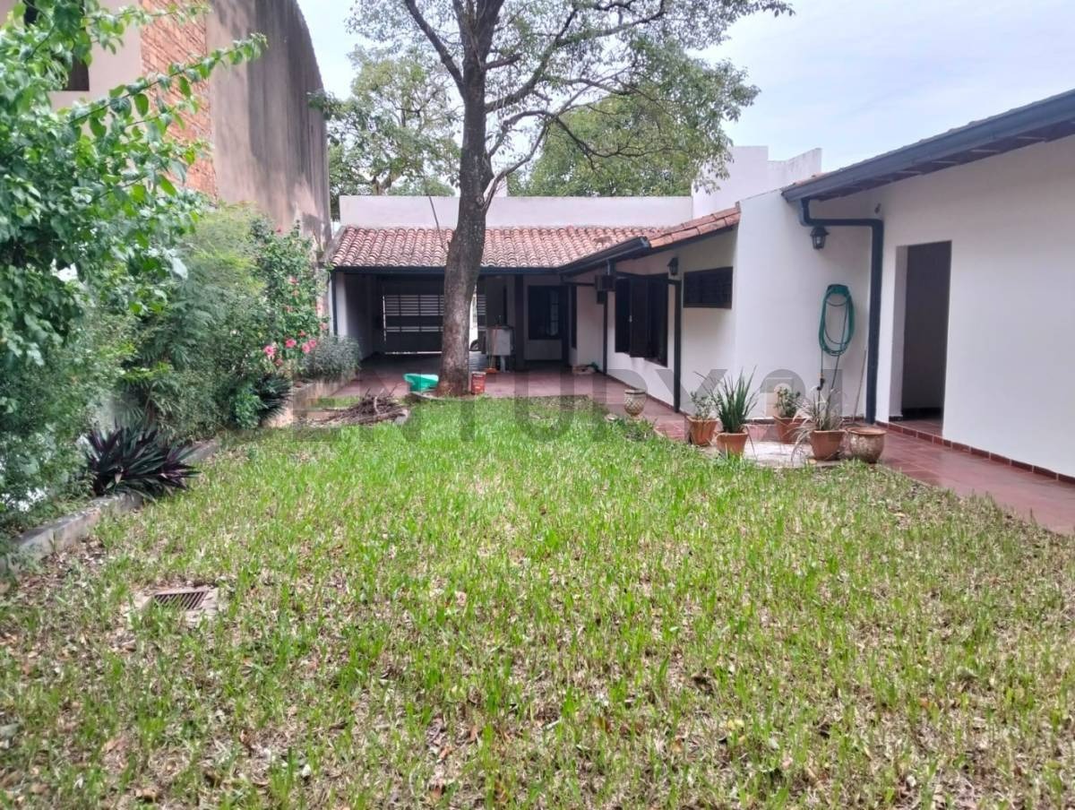Alquiler de Casa en Mburucuyá, Asunción — foto 3