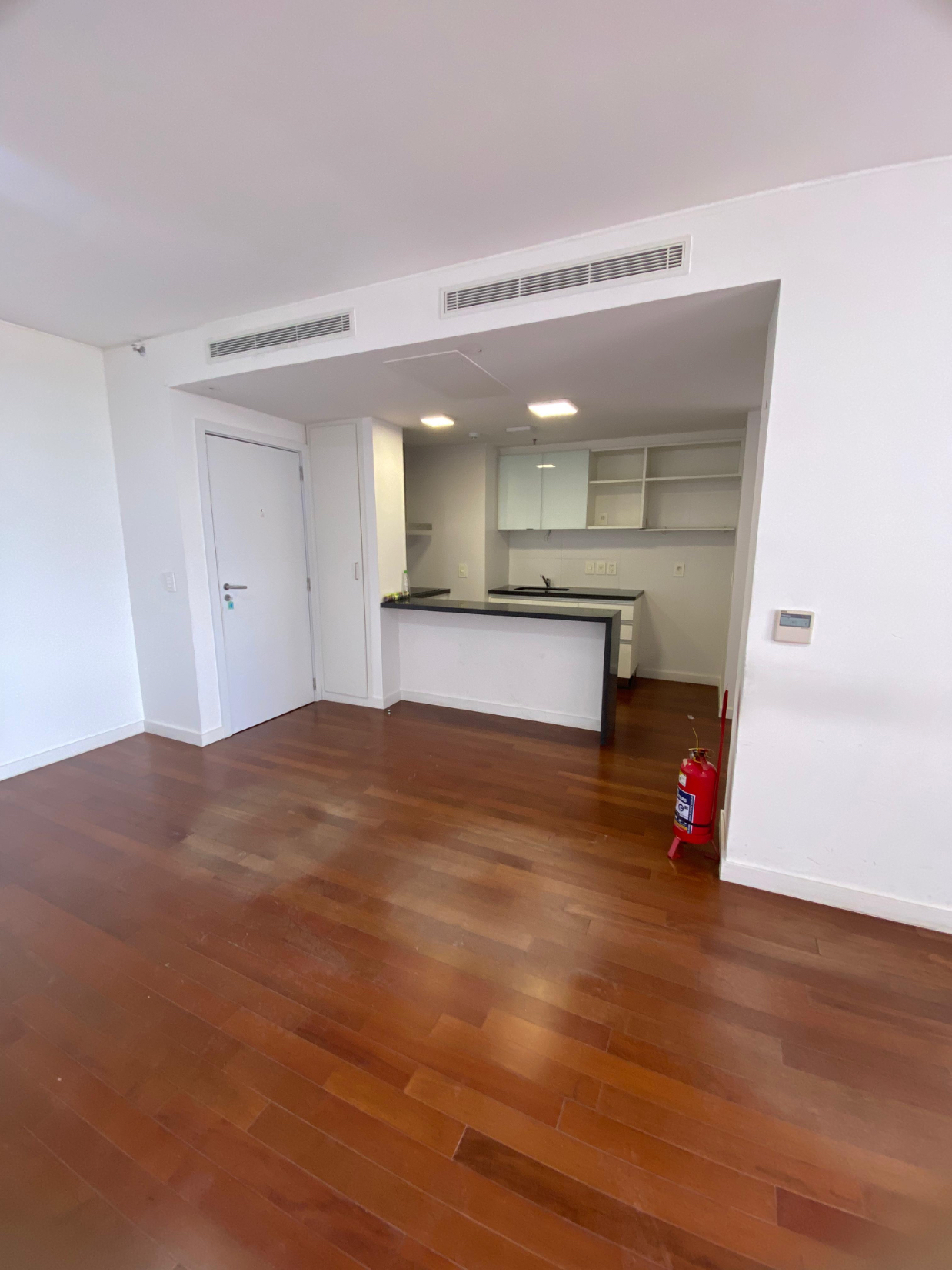 ALQUILO DEPARTAMENTO DE 3 HABITACIONES EN SKY TOWER — foto 2