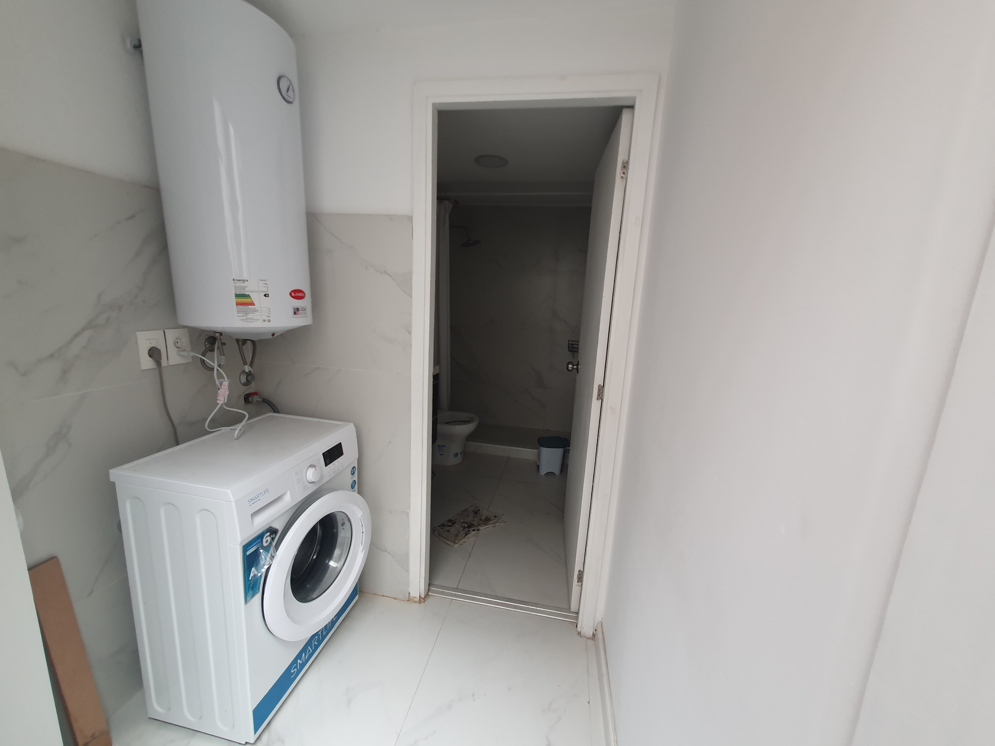 ALQUILER CASA  CUATRO  DORMITORIOS, AMOBLADA  , LA COMERCIAL · Foto 12