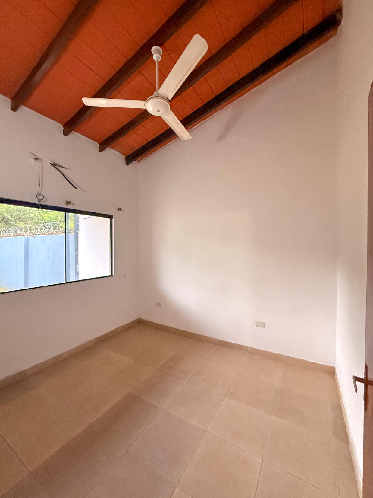 DUPLEX EN VENTA -ISLA ZARATE LUQUE — foto 3