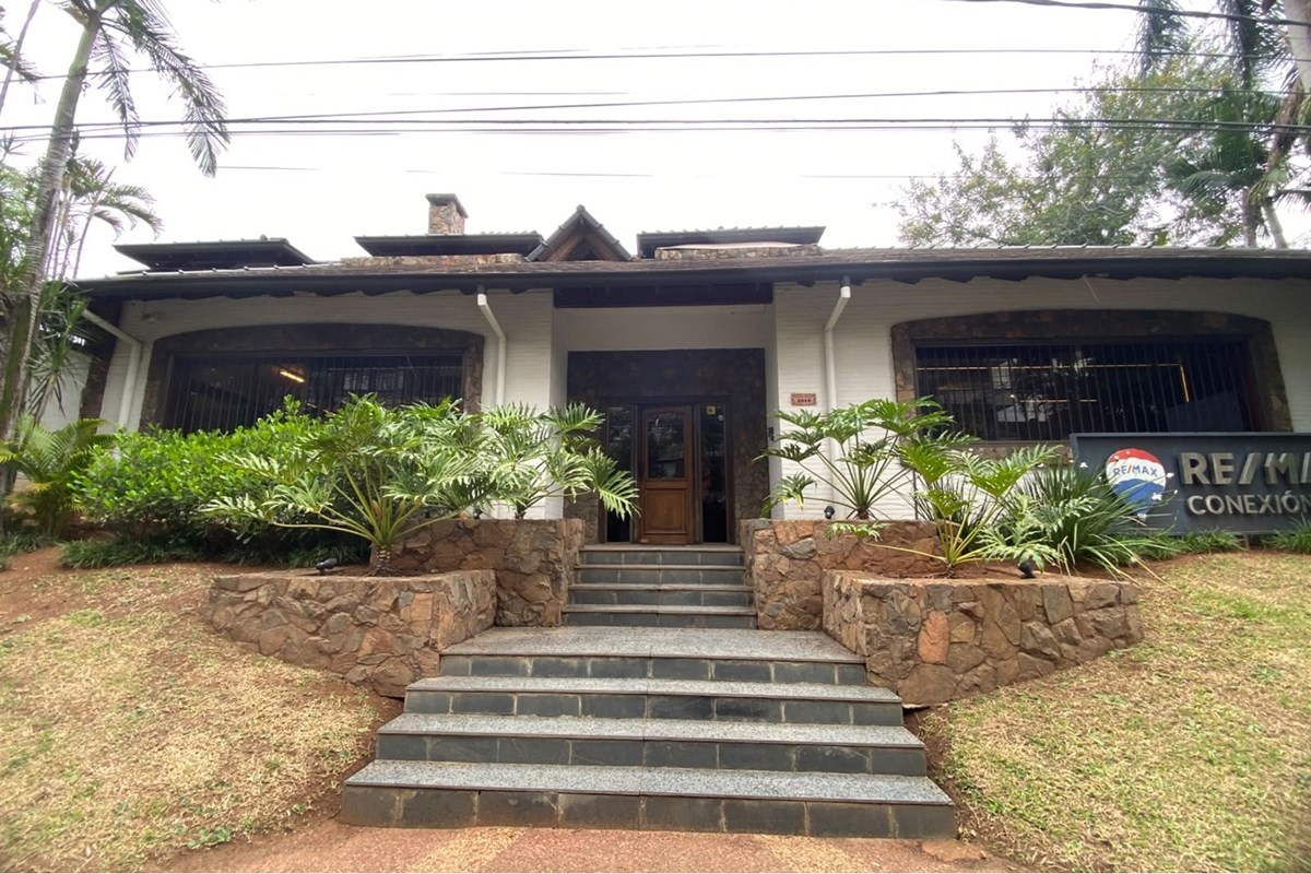 Casa en alquiler en Ycuá Satí