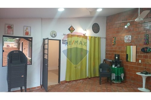 Casa-Alquiler-PY Central Aregua — foto 2