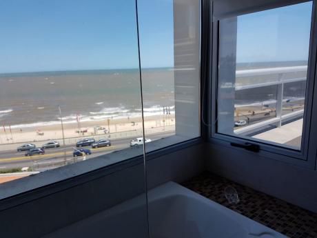 Increíble Penthouse Con Vista A La Playa De Malvín Sin Gastos Comunes!!