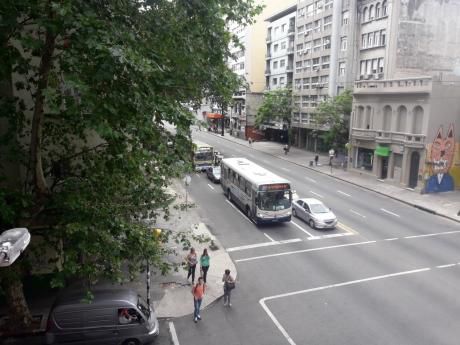 Divino Apartamento En Venta En Cordón Permuta Por Casa