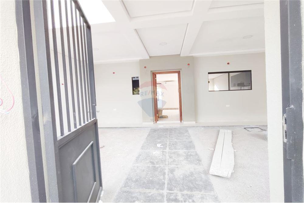 ALQUILO DUPLEX A ESTRENA EN ÑEMBY — foto 3