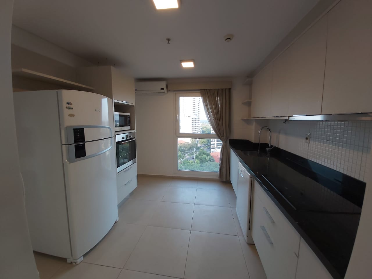 Hermoso  Departamento Amoblado Zona Paseo Galería — foto 3