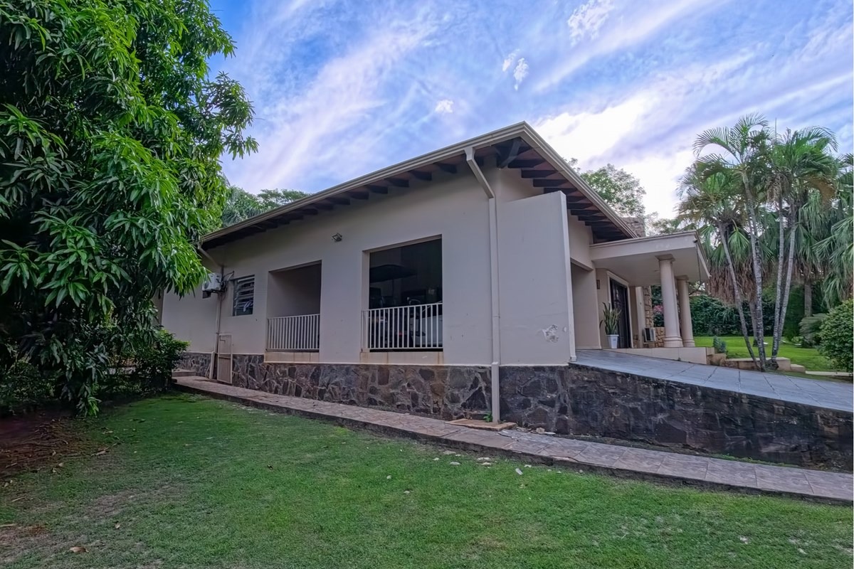 Casa-Venta- Paraná Country Club, Hernandarias, Alto Paraná — foto 2