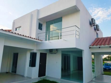 Casa De 2 Plantas - Zona Norte (cond. Casa Club Jardín)