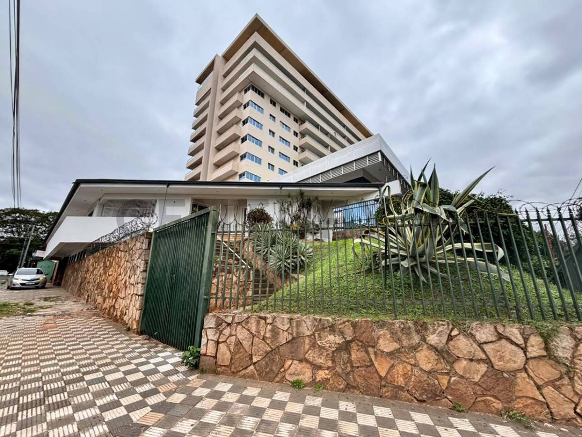 Casa Comercial en Alquiler sobre Av. Mariscal López — foto 2