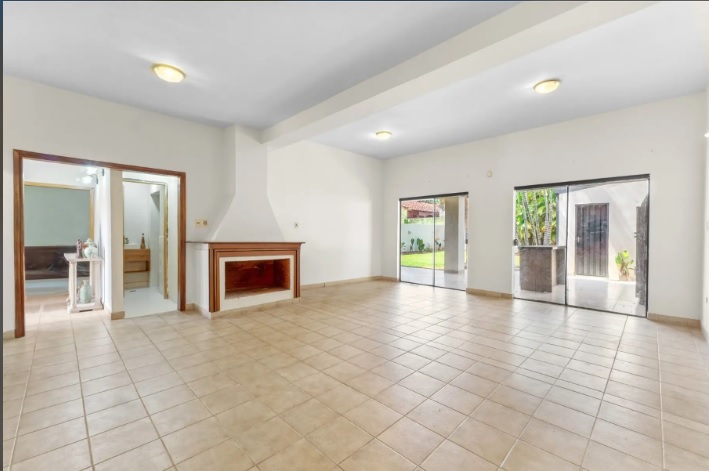 Casa  En Luque Cuarto Barrio!!! — foto 3
